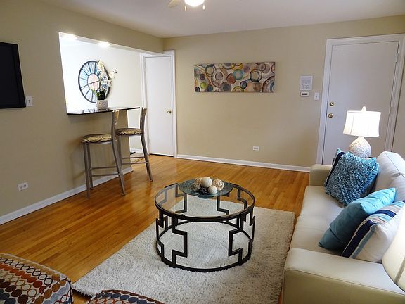 2nd image of 427 S Euclid Ave #1-B