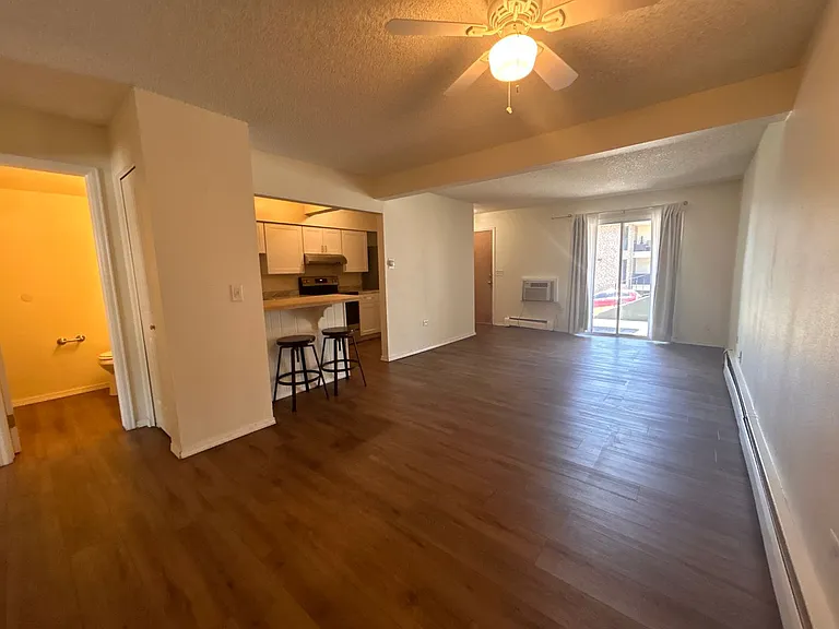 4601 S Lowell Blvd #B — Photo 14