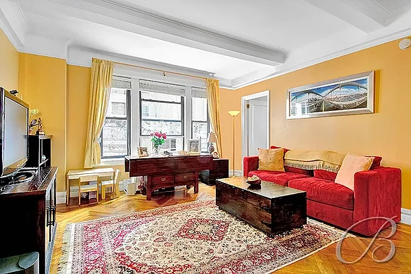 Sold by Bellmarc Realty | media 2