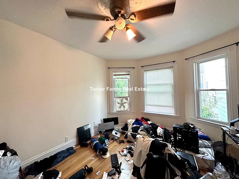 72 Roseclair St #2R — Photo 20