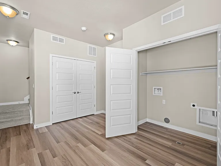 2348 S Troy Ct — Photo 14
