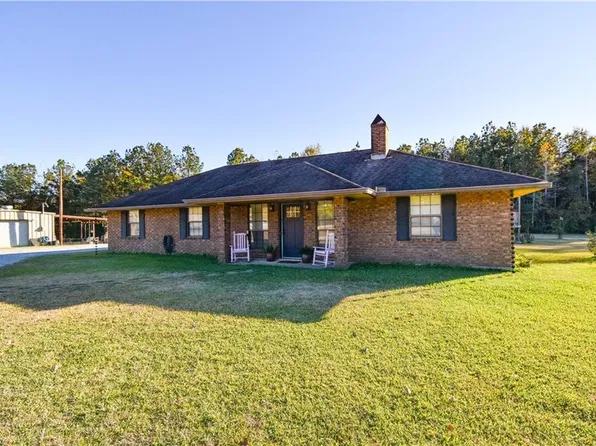 103 Pinehill Dr, Dry Prong, LA 71423