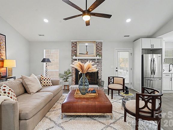 5th image of 7138 Rena Mae Ln