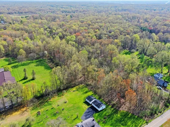 Tibbetts Wick Rd, Girard, OH 44420