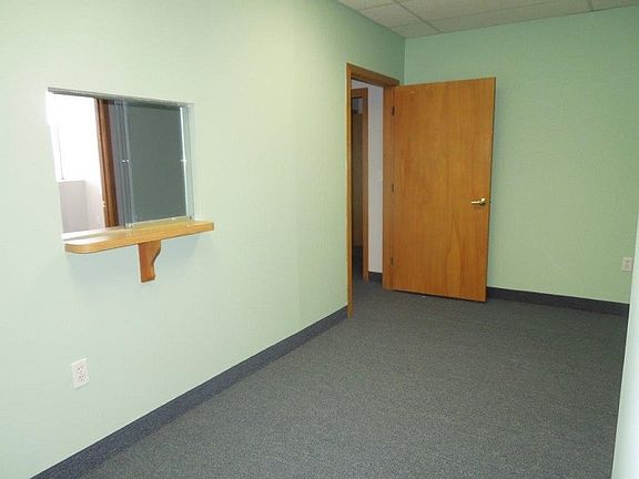 2nd image of 400 Reservoir Ave Ste 2C