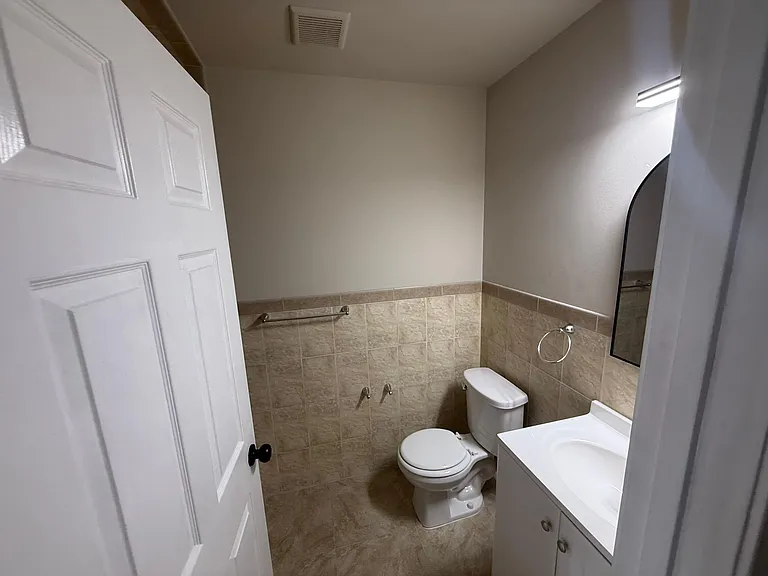 31 Bragaw Ave #TF — Photo 4