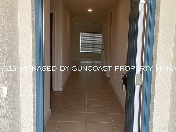 2nd image of 4113 NE 10th Ave