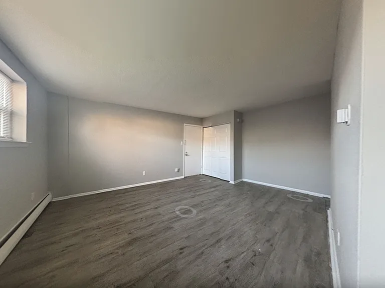 Ashland Apartments — Photo 13