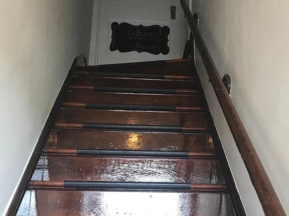 4th image of 6422 Oakland Ave