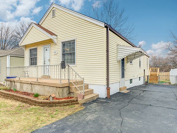 2nd image of 1311 Fairmount Ct