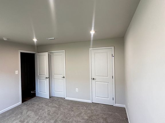 3rd image of 4522 Briarhaven Dr