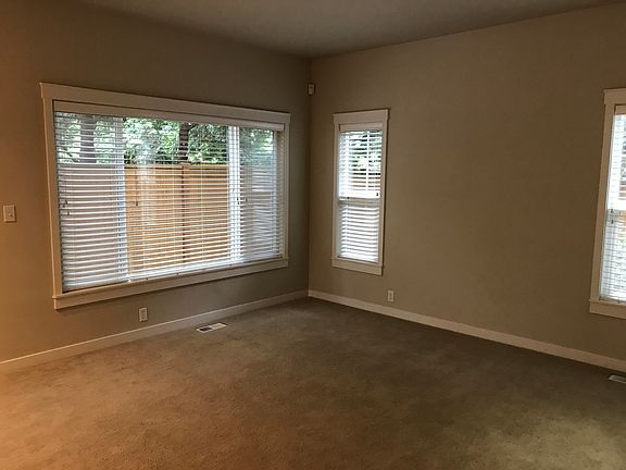 4th image of 476 Newport Way NW