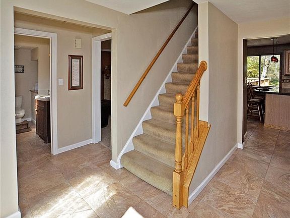 4th image of 4682 Marjorie Dr