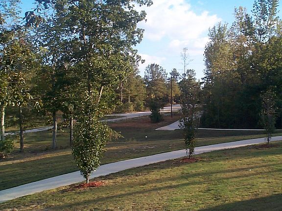 DRIVEWAY FROM THE ROAD TO THE HOUSE