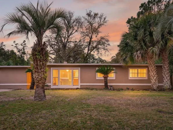 361 Gardner Dr NE, Fort Walton Beach, FL 32548