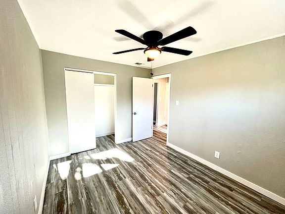 4th image of 400 Linda Dr APT 8