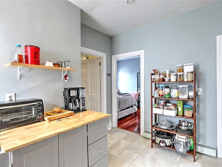 390 Hope St #2 — Photo 3