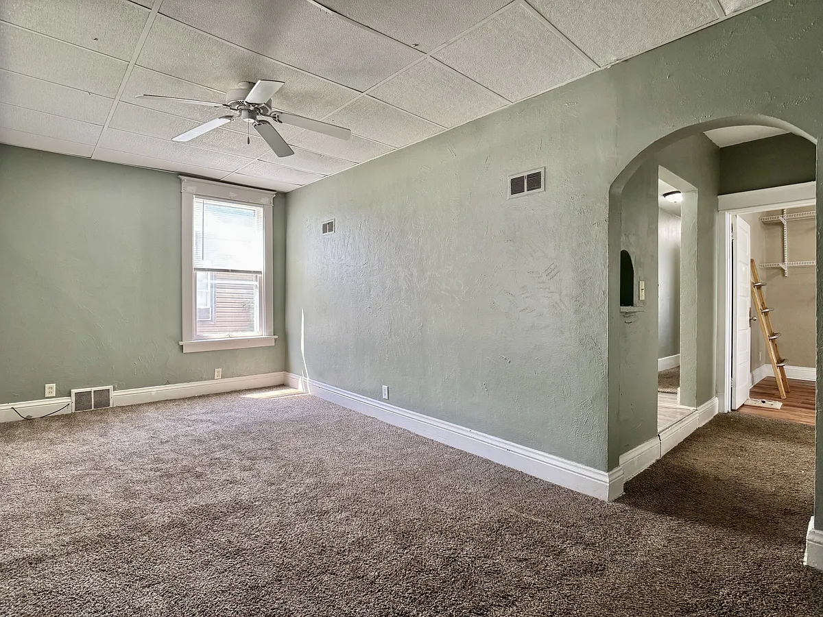 Building Photo - 110 W Wheeler Ave #1