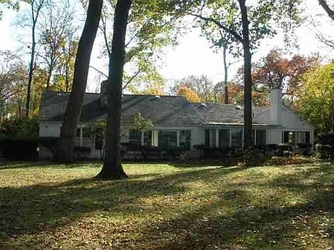 2nd image of 3756 Lincoln Dr