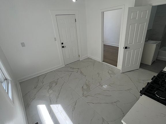 3rd image of 616 Court St Floor 1