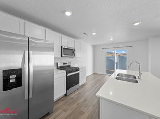 1868 S Wolverine Way, Washington, UT 84780