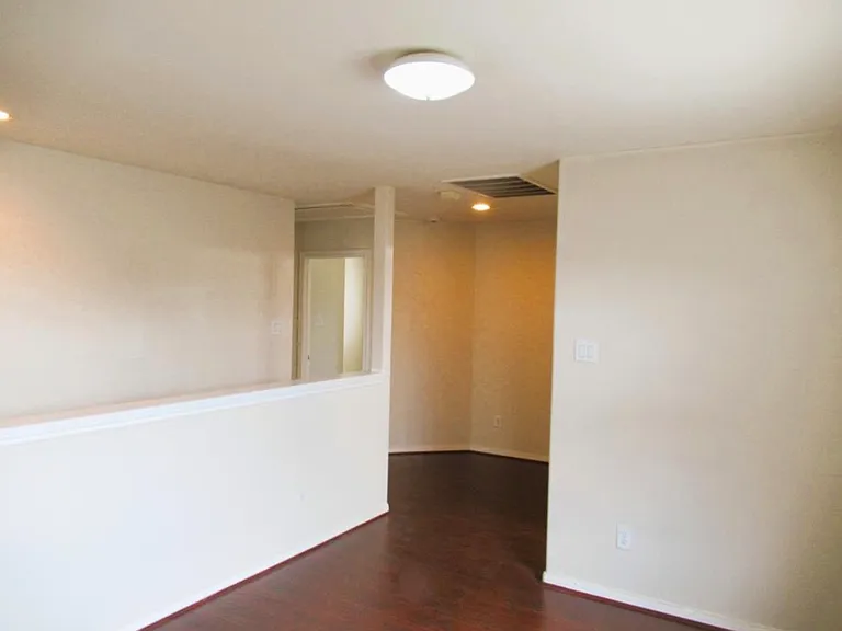 13222 Babbitt St — Photo 11