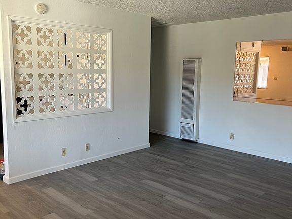 4th image of 8096 Greenridge Dr Unit C