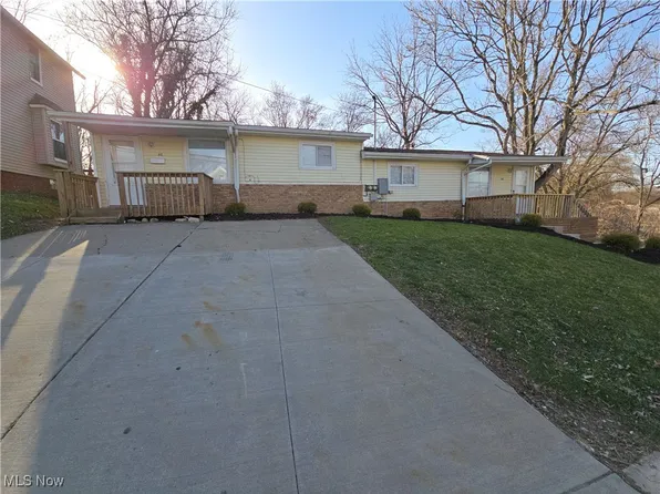 52-54 31st St NW, Barberton, OH 44203