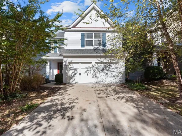 427 Parkgate Dr, Lake Saint Louis, MO 63367