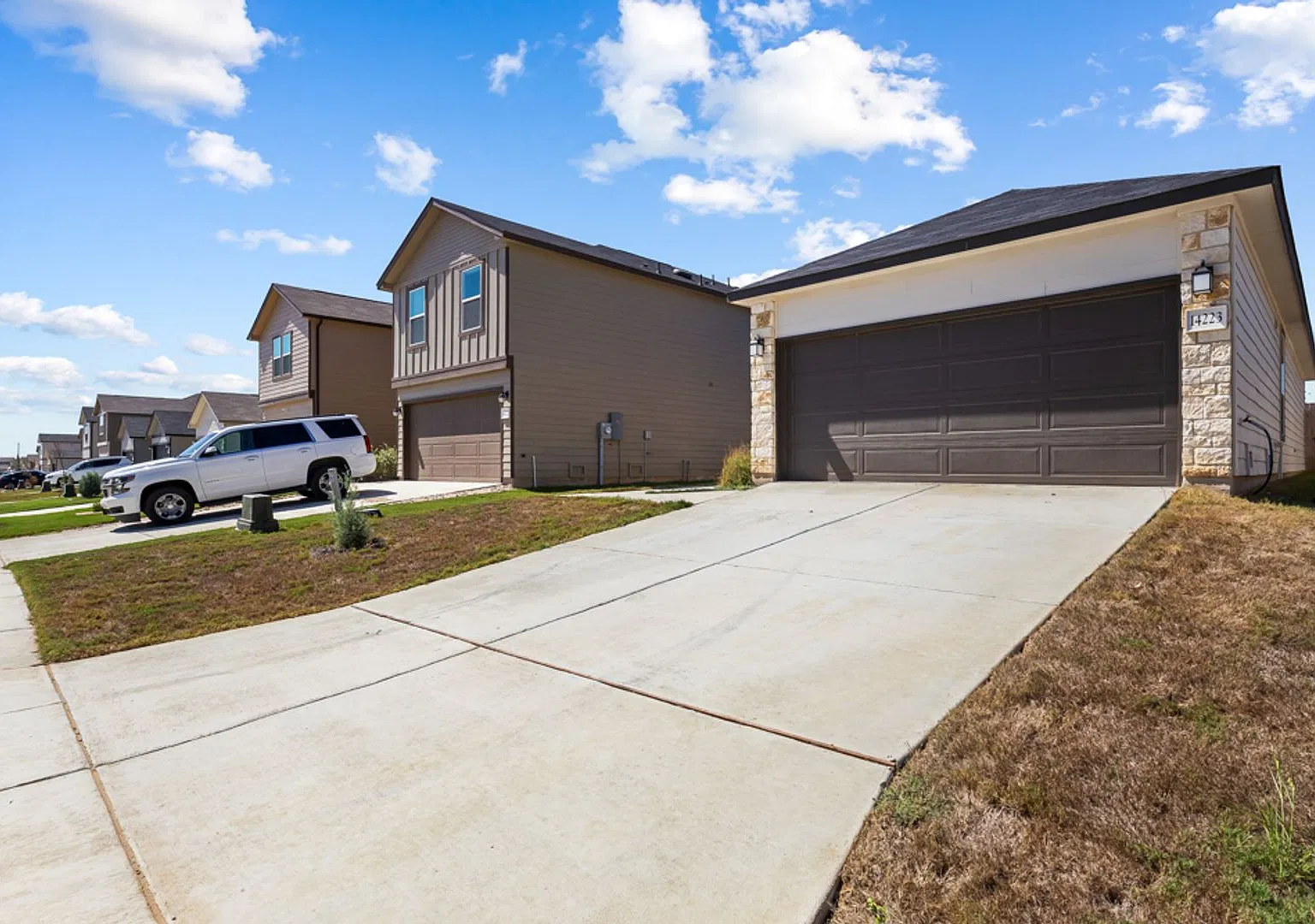 3 Bedroom 2 Bathrooms located in Southtown Cove Subdivision — Photo 2