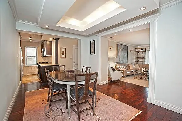 Sold by Qwest Residential Downtown LLC | media 10