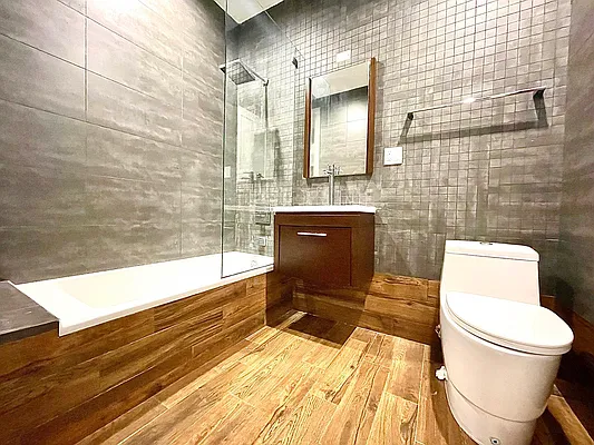 Rented by Doorway NYC, LLC | media 13