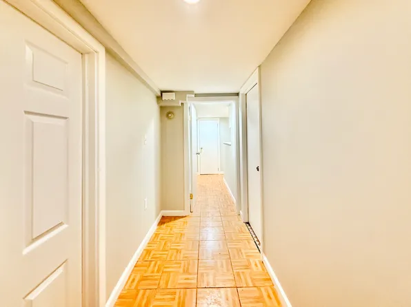 52 Manor St, Stamford, CT
