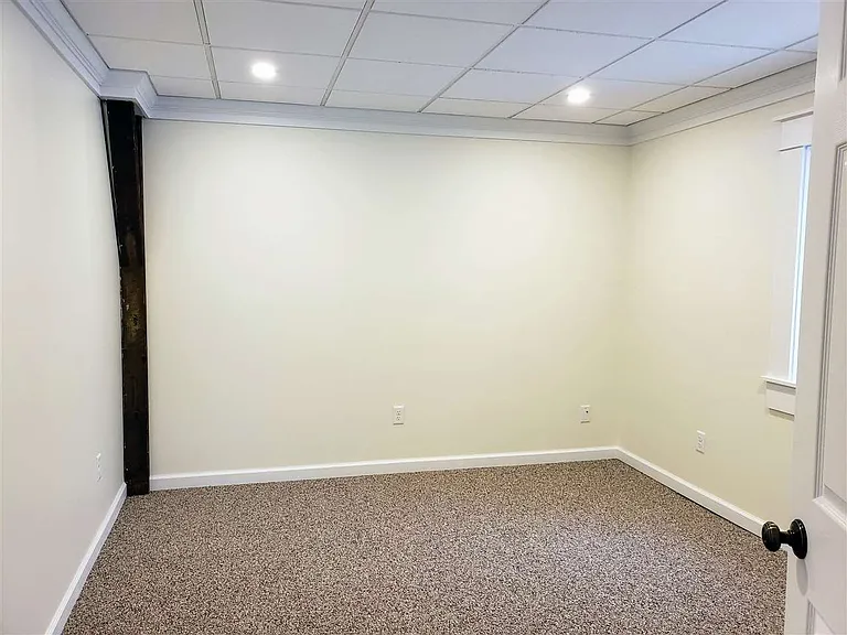 101 Main St #1 — Photo 10