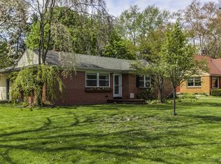 805 Fairfield Ave NW, Grand Rapids, MI 49504