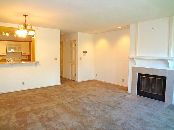 3rd image of 173 Sierra Vista Ave APT 2