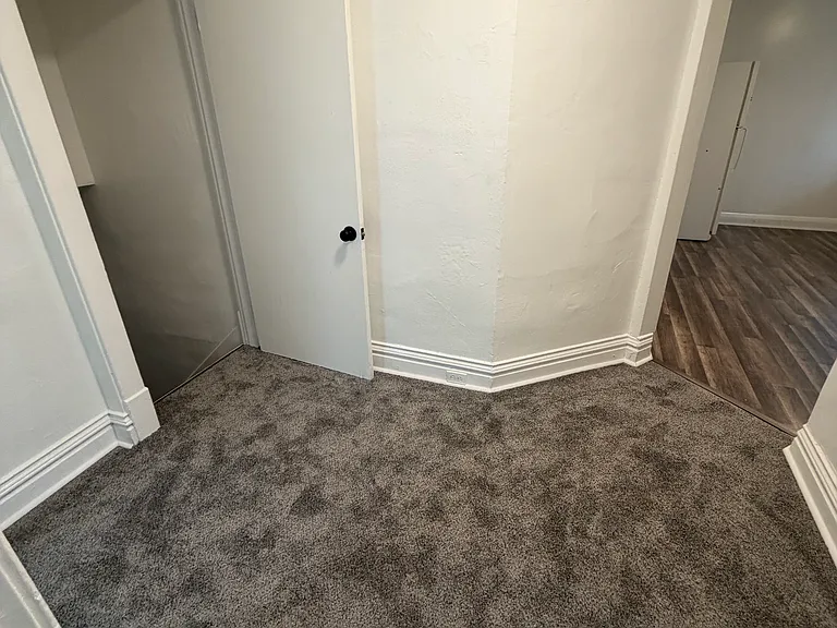 6285 Creston Ave — Photo 8