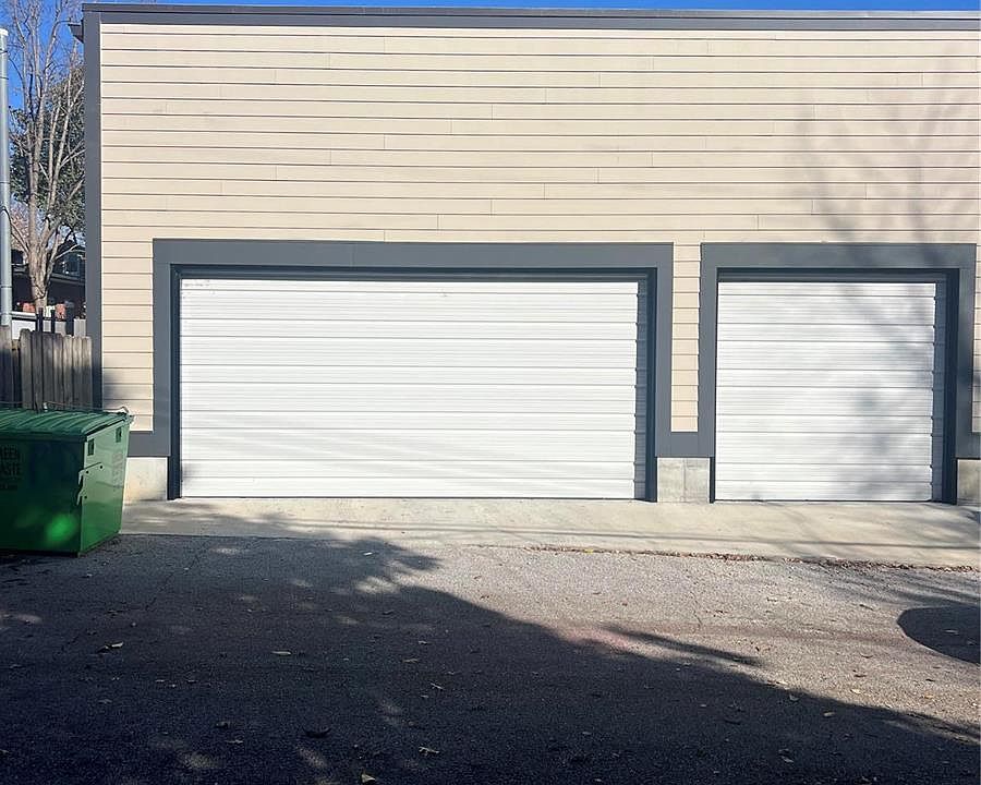 2nd image of 1038 Geyer Ave