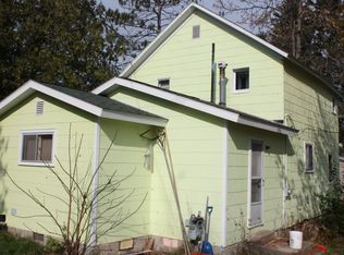 3267 S Straits Hwy, Indian River, MI 49749