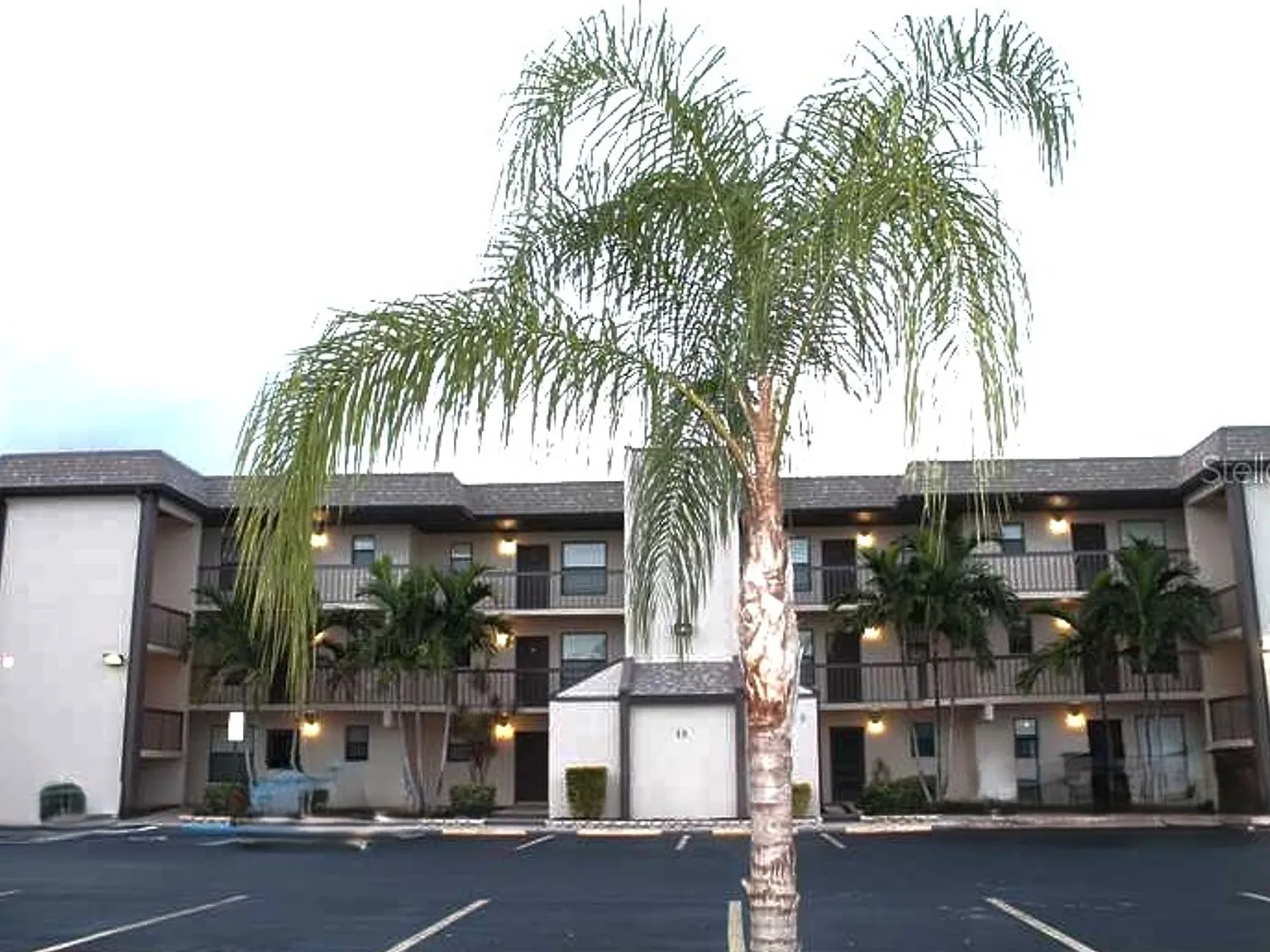 1999 Kings Hwy Bldg 13 Unit 135B — Photo 1