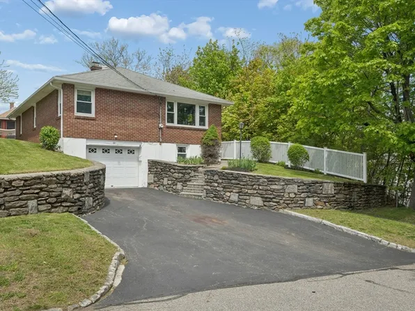 31 Villa Rd, Shrewsbury, MA 01545