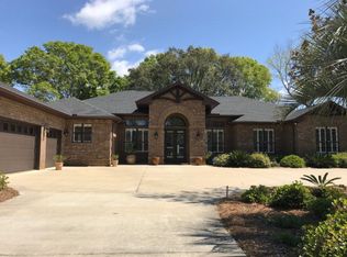 611 Estates Dr, Gulf Shores, AL 36542