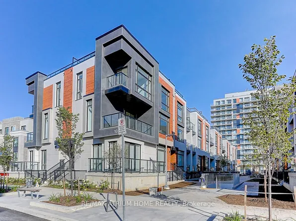 10 David Eyer Rd #1240, Richmond Hill, ON L4S 0N3