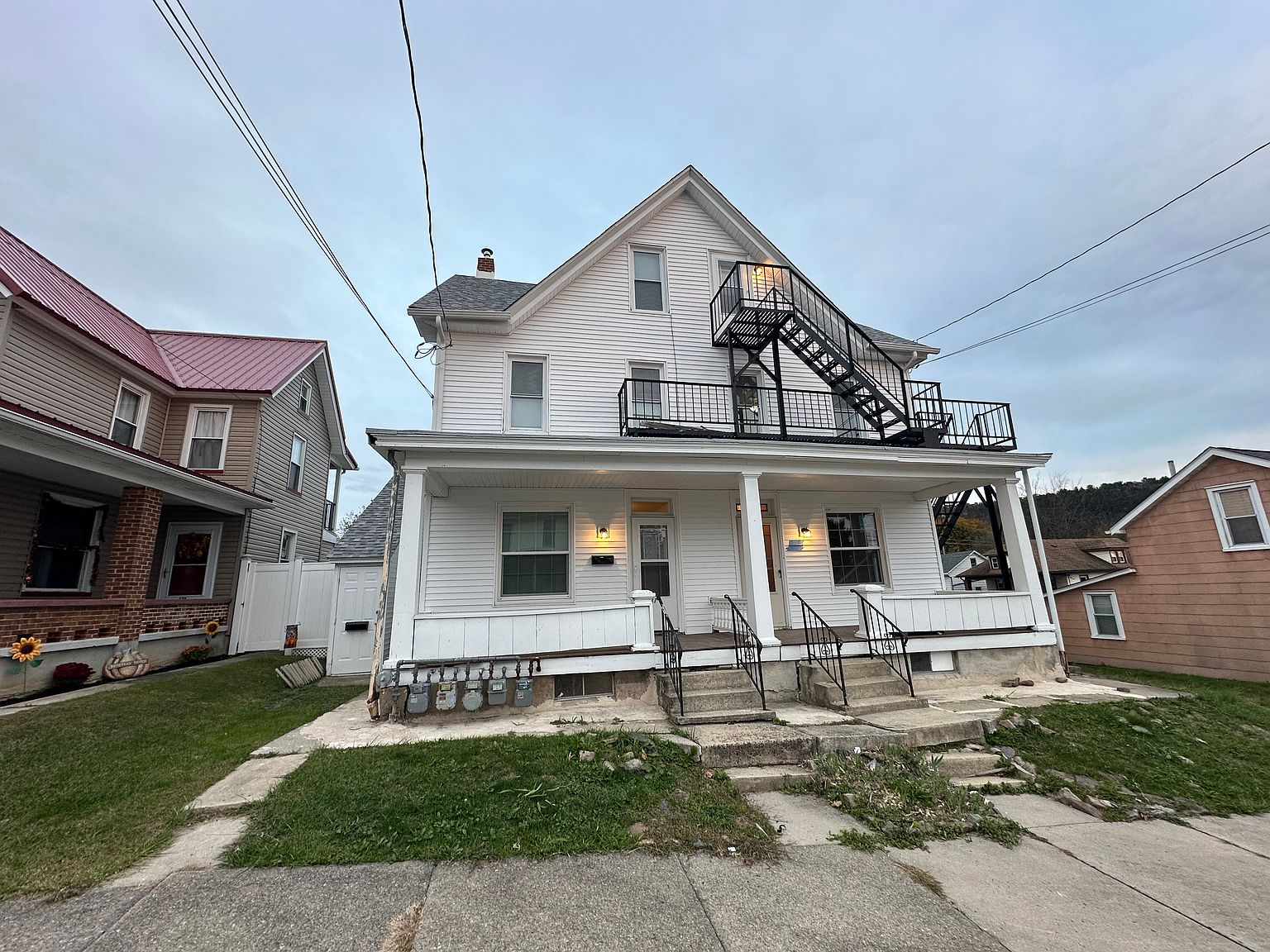 381-383 S 3rd St #3, Lehighton, PA 18235 | Zillow