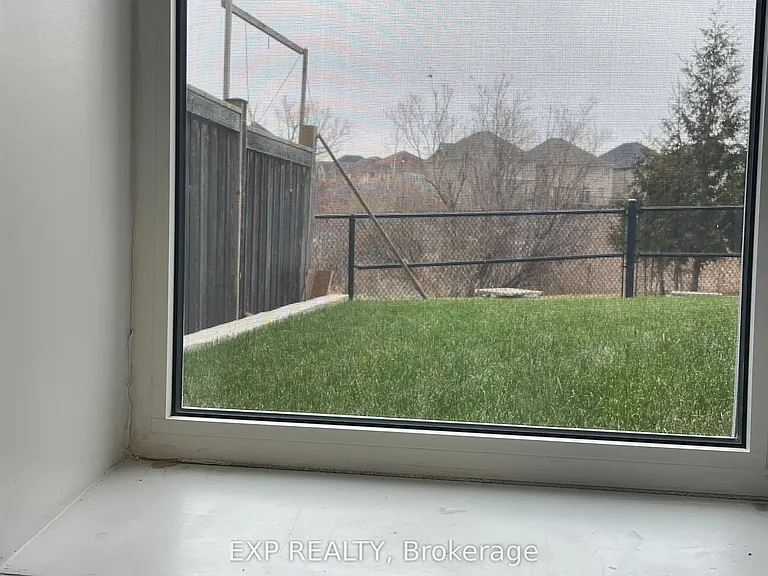 69 Gardenbrooke Trl — Photo 9