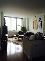 Rented by Space Marketing Shop