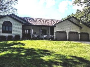 1920 Ole Hickory Rd, Amboy, IL 61310