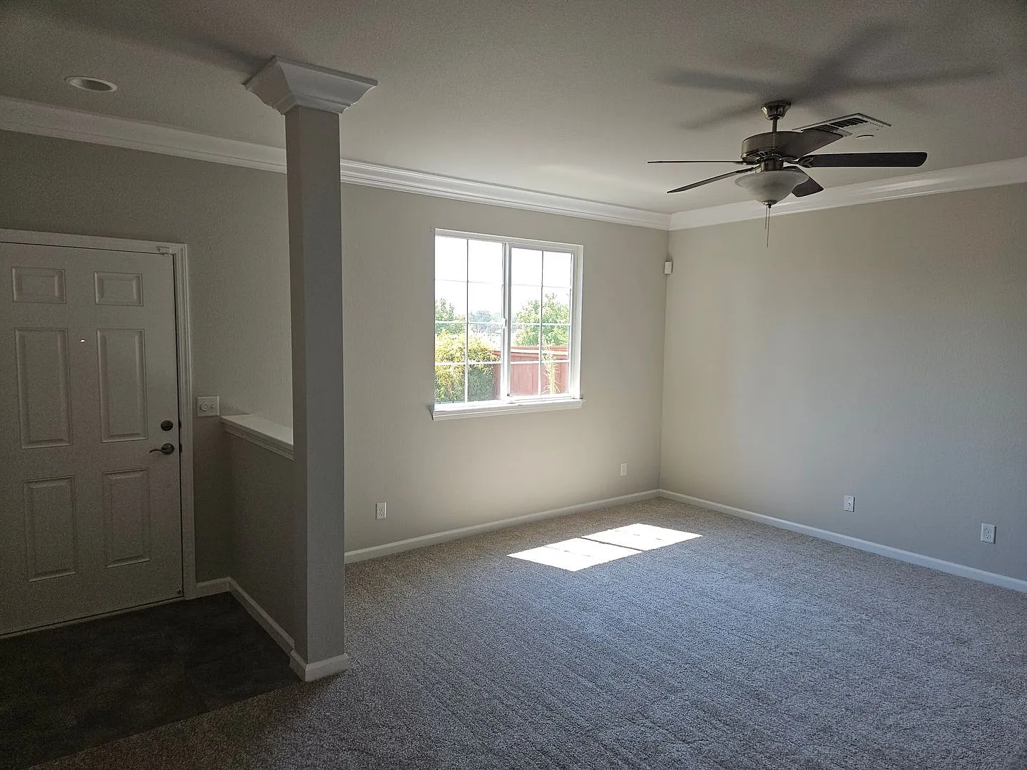 4 Bed 2.5 Bath With Large Bonus Room & Garage — Photo 2
