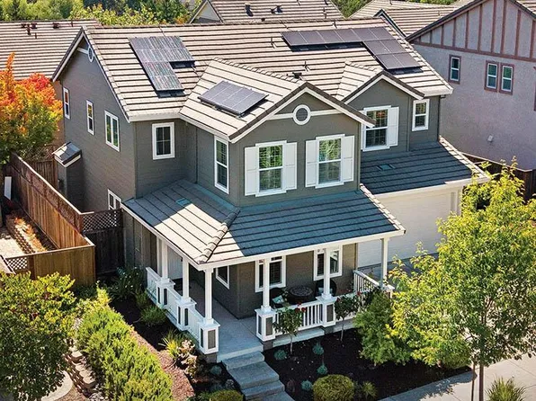 1831 Velvetleaf Lane, Santa Rosa, CA 95404