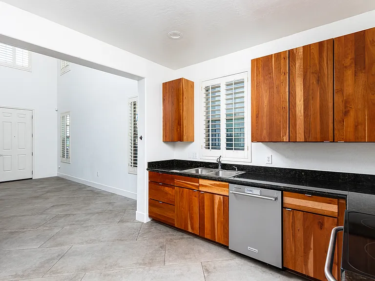 615 E Portland St #177 — Photo 15